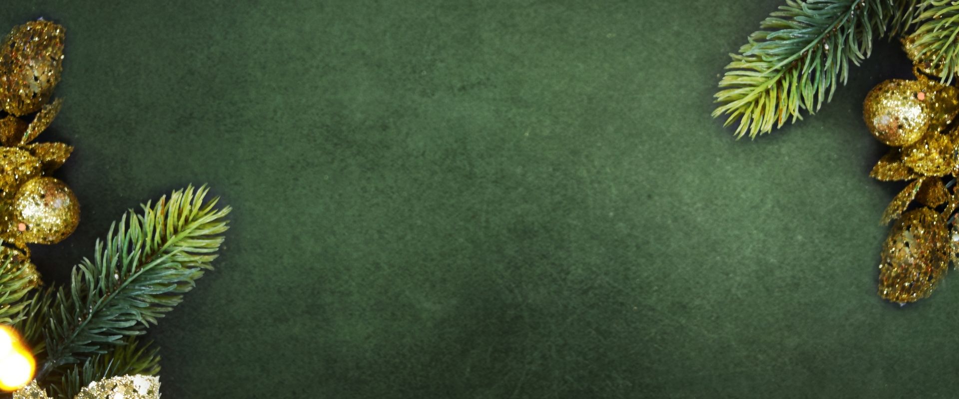 Holiday-themed fitness banner for The Janesville Athletic Club promoting 30 Days Free with no obligation, featuring festive visuals and highlighting Janesville’s top local gym.